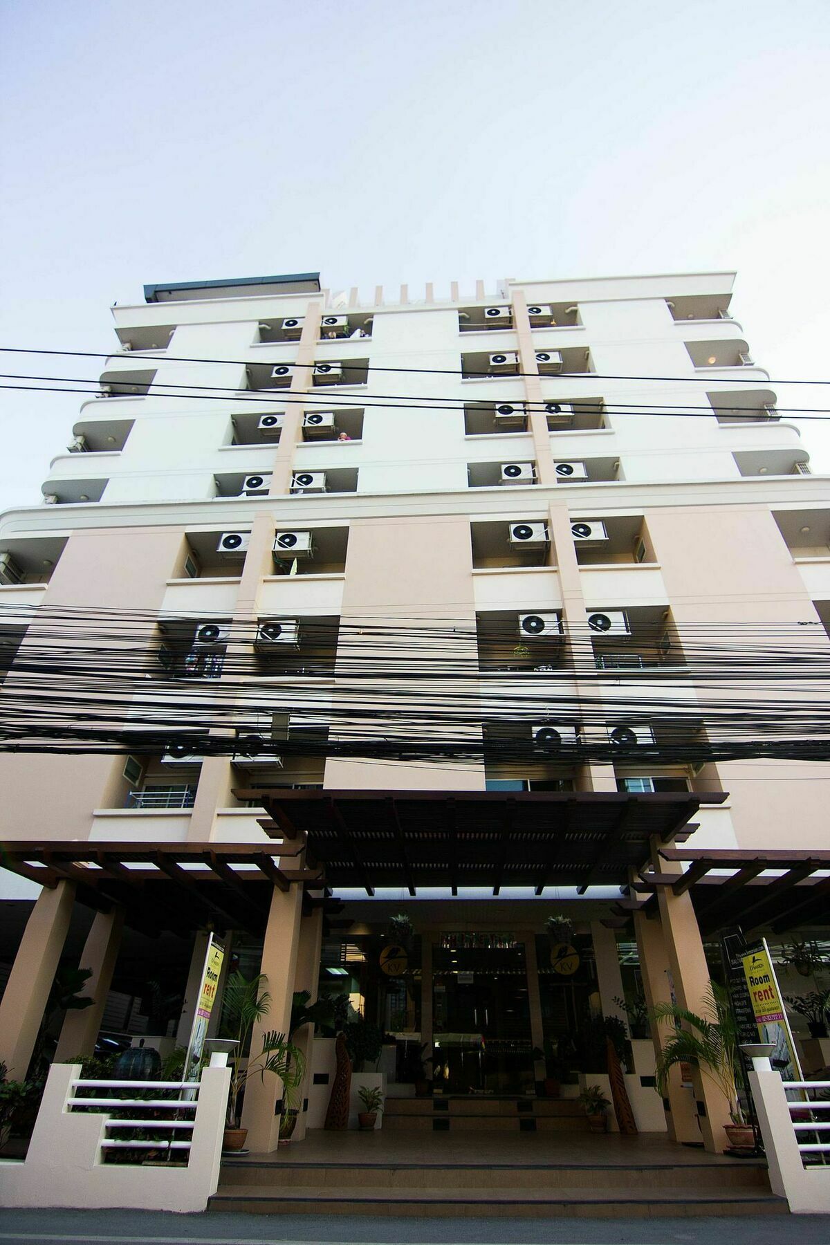 Zen Rooms Sukhumvit 81 Банкок Екстериор снимка