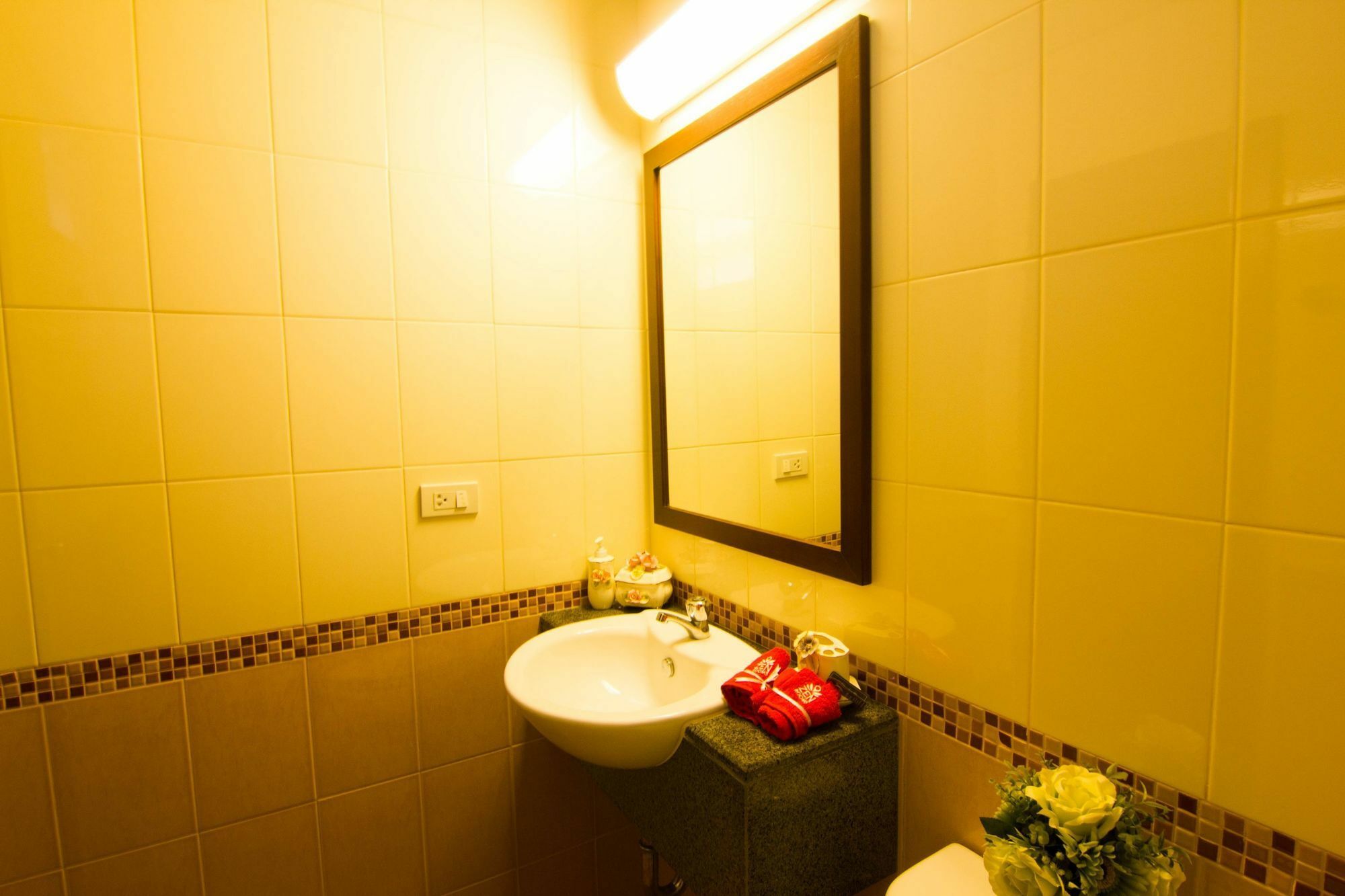Zen Rooms Sukhumvit 81 Банкок Екстериор снимка